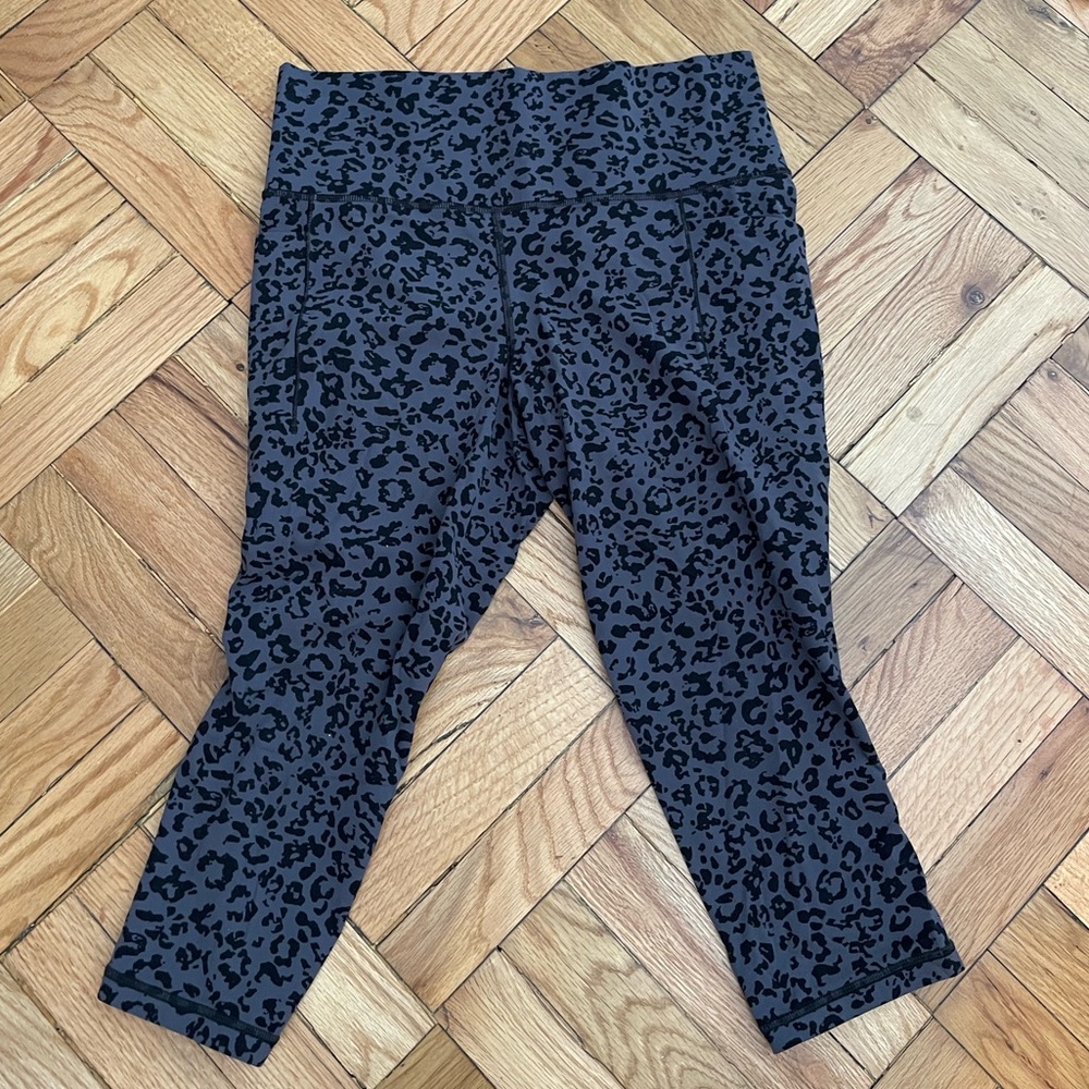 Purplish gray cropped athleta leggings